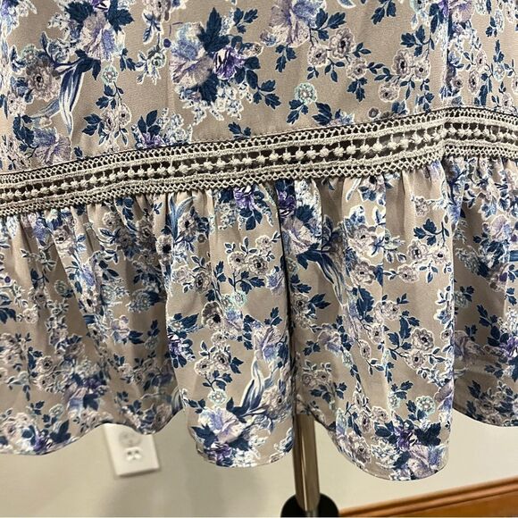 Apricot Lane floral cold shoulder mini Dress with laced up back size small new - Picture 6 of 15